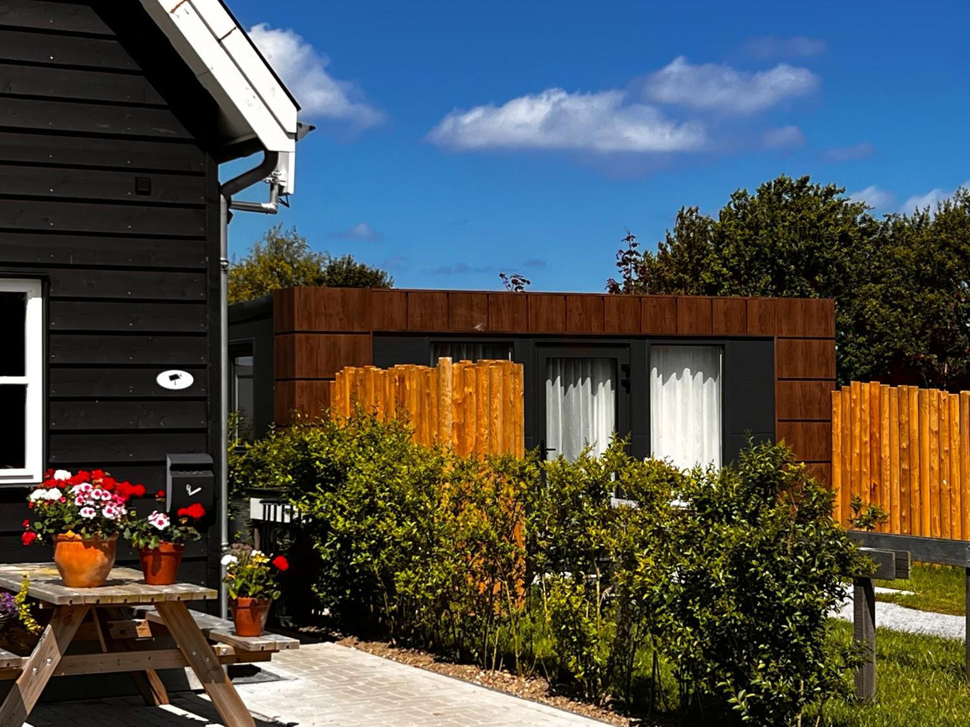 B&B Prive Tiny House Bij Zee ستيليندام المظهر الخارجي الصورة