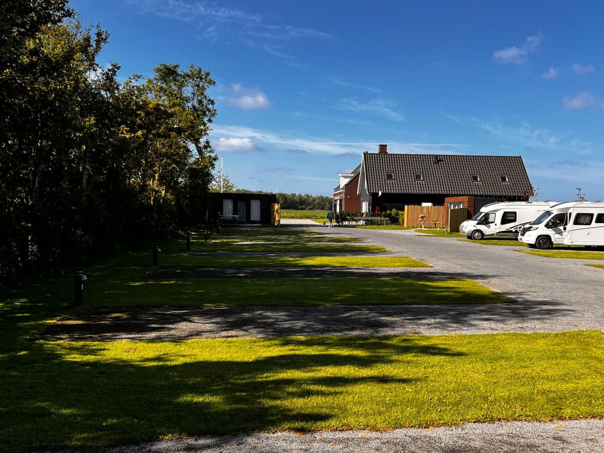 B&B Prive Tiny House Bij Zee ستيليندام المظهر الخارجي الصورة
