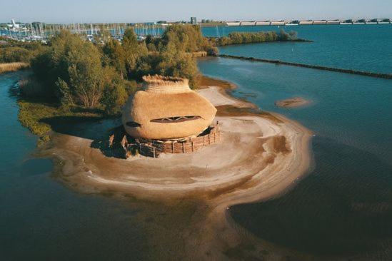 B&B Prive Tiny House Bij Zee ستيليندام المظهر الخارجي الصورة